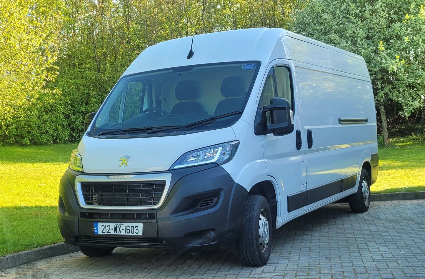 212 Peugeot Boxer Only 33,000  miles one owner full service history.